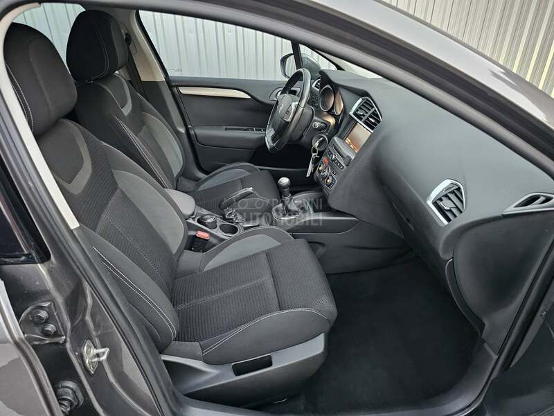 Citroen C4 1.6eHDi/N A V I/LED/