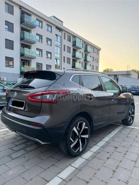Nissan Qashqai  Nissan Qashqai