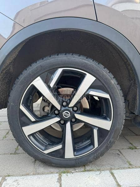 Nissan Qashqai  Nissan Qashqai