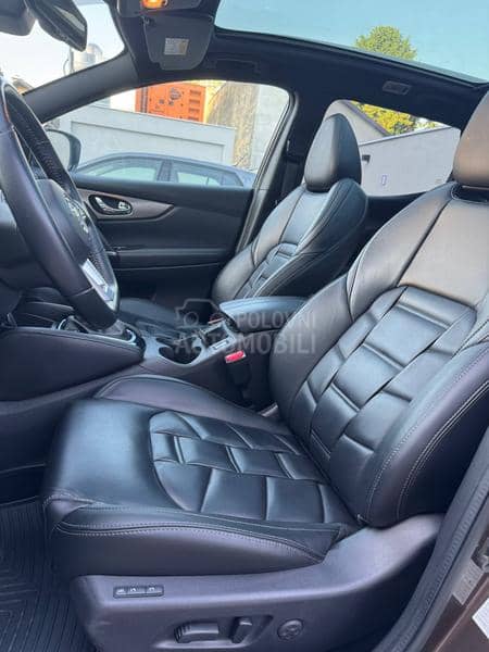 Nissan Qashqai  Nissan Qashqai
