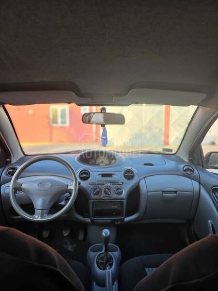 Toyota Yaris 1.0