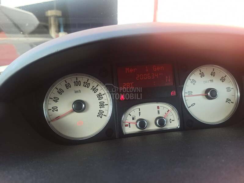 Lancia Musa 1.4 aut