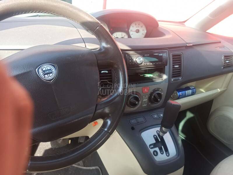 Lancia Musa 1.4 aut