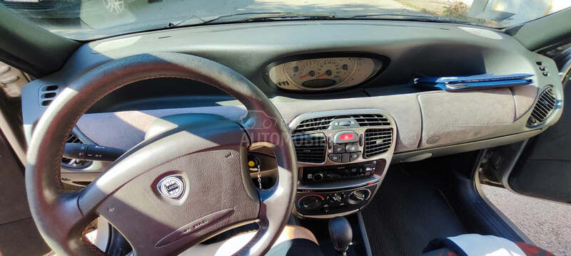 Lancia Ypsilon 1.2 16v