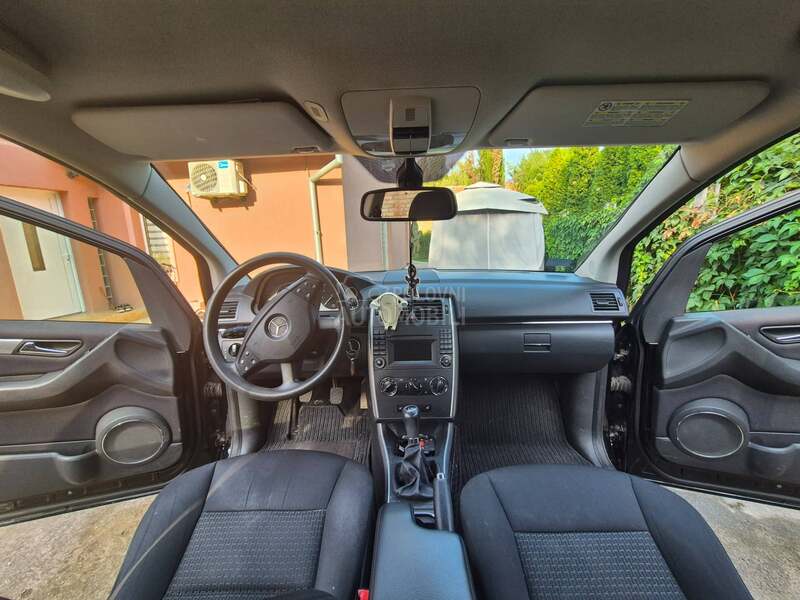 Mercedes Benz B 150 