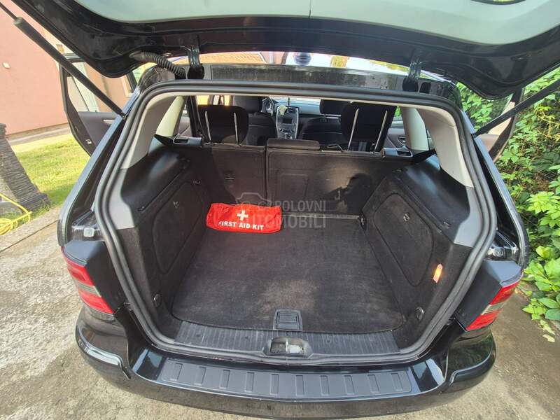 Mercedes Benz B 150 