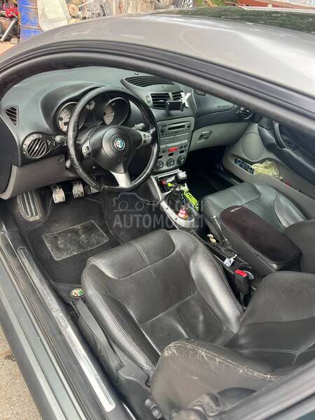 Alfa Romeo GT 