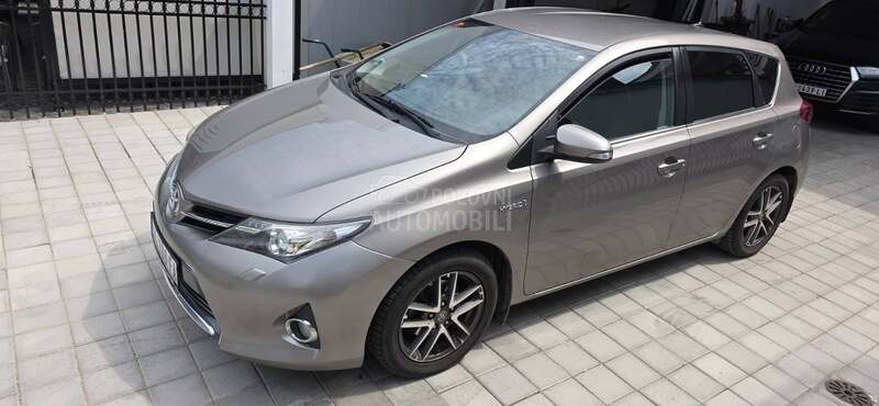 Toyota Auris HYBRID