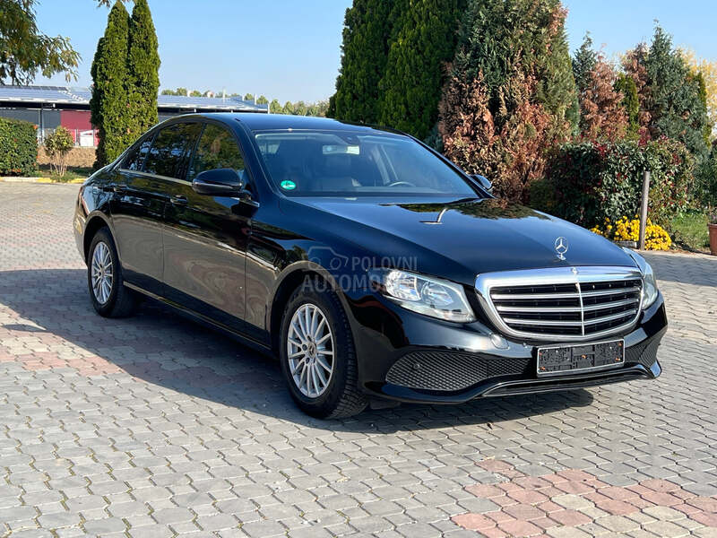 Mercedes Benz E 200 9g UV0Z