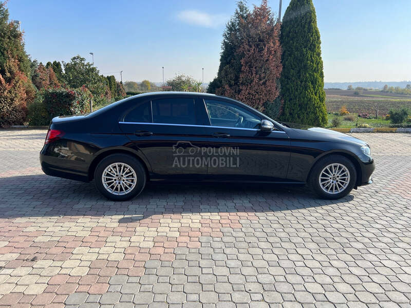 Mercedes Benz E 200 9g UV0Z