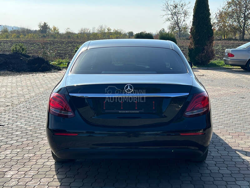 Mercedes Benz E 200 9g UV0Z