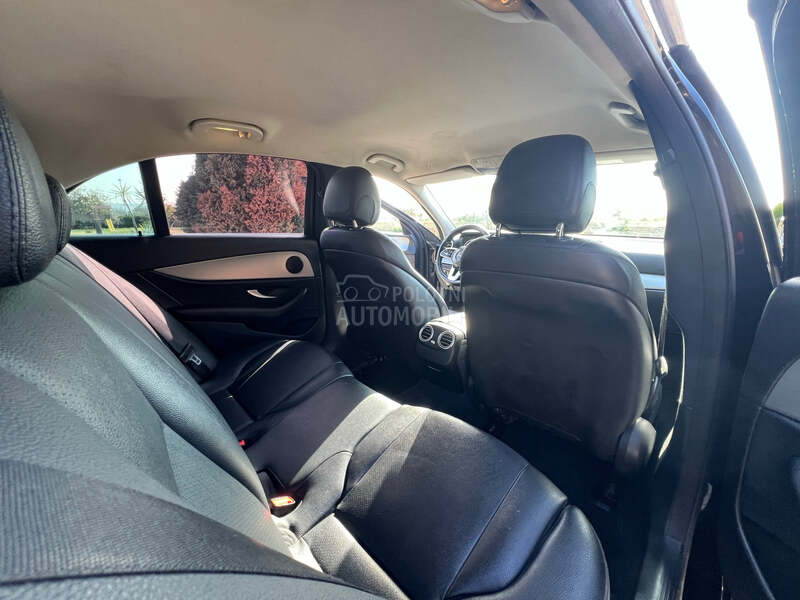 Mercedes Benz E 200 9g UV0Z