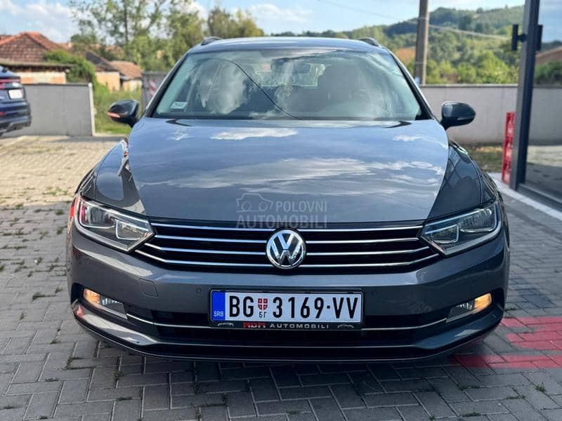 Volkswagen Passat B8 1.6 TDI COMFORTLINE