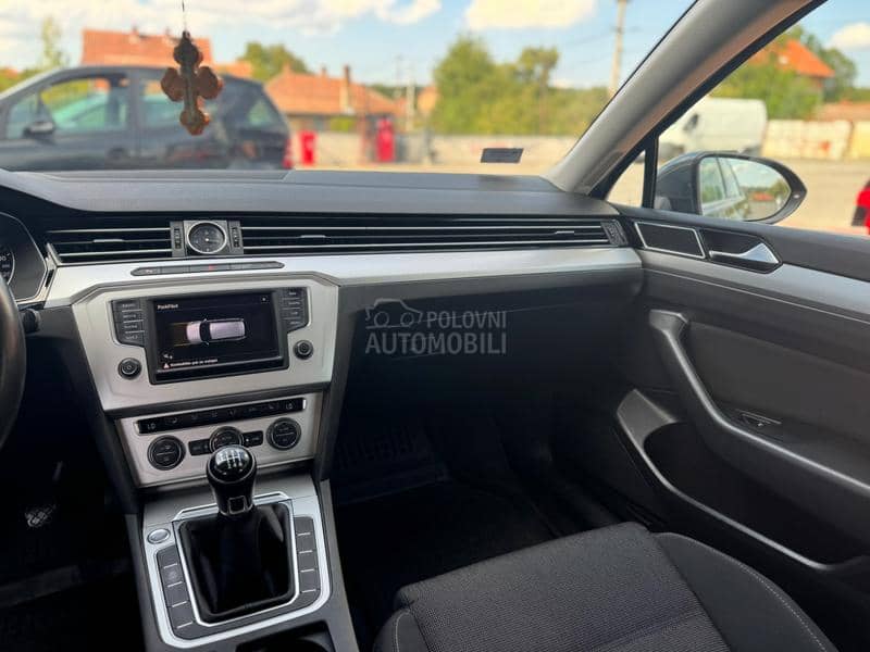 Volkswagen Passat B8 1.6 TDI COMFORTLINE