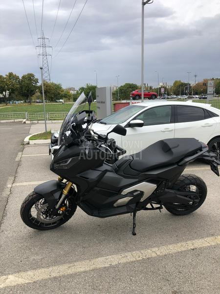 Honda XADV 750