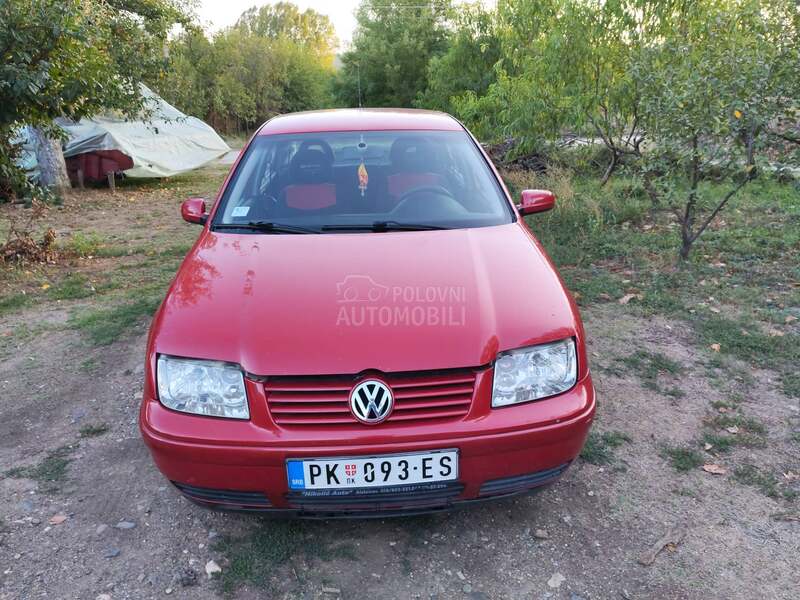 Volkswagen Bora 1.6 FSI