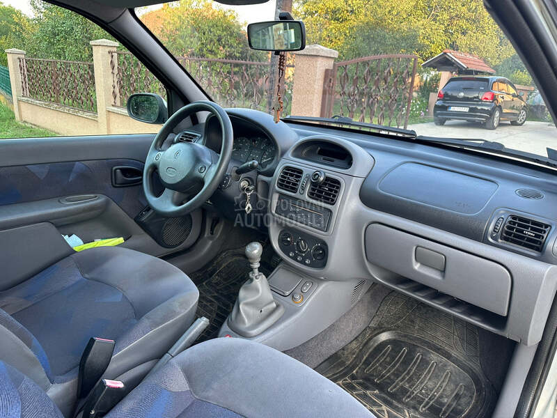 Renault Clio 