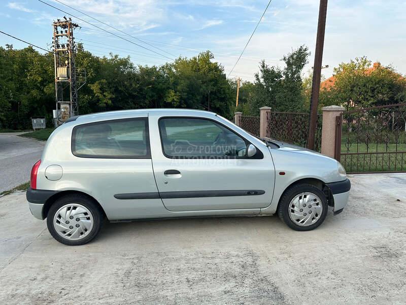 Renault Clio 