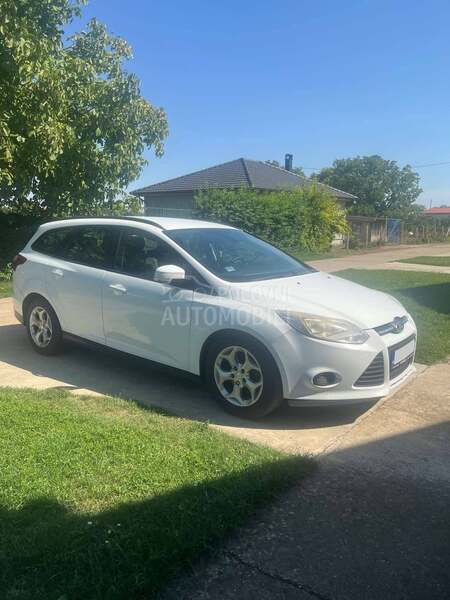 Ford Focus 1.6  ODLIČAN