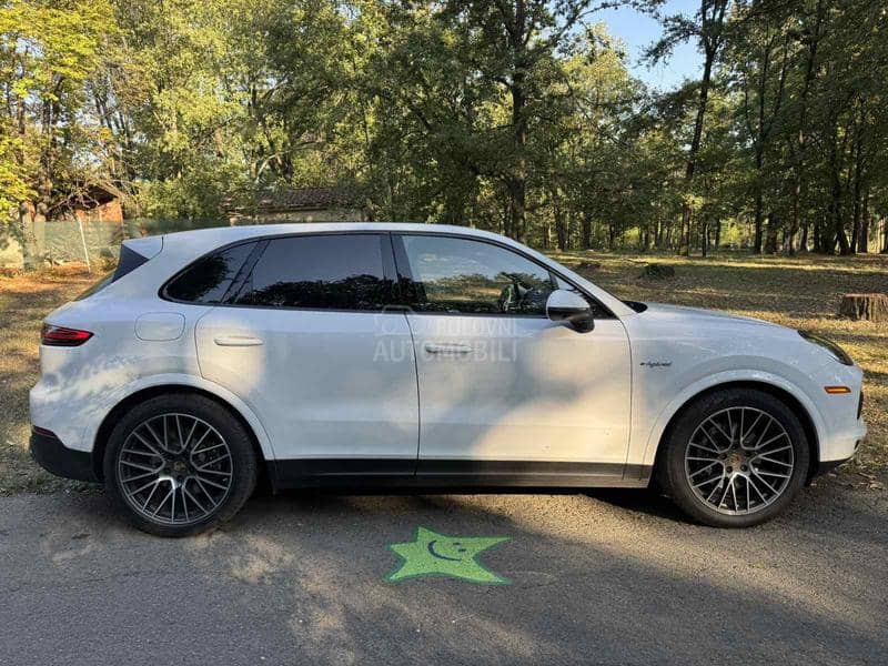 Porsche Cayenne e-hybrid Porsche Cayenne e-hybrid