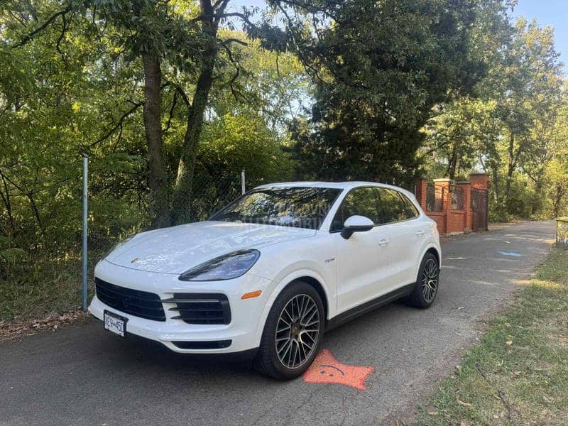 Porsche Cayenne e-hybrid Porsche Cayenne e-hybrid