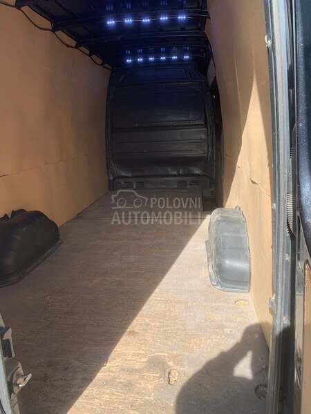Volkswagen Crafter 2.5 TDI  MAXI