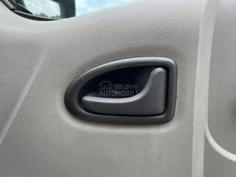 Enterijer za Renault Trafic II