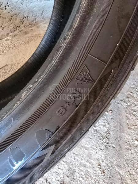 Goodyear 265/40 R21 Zimska