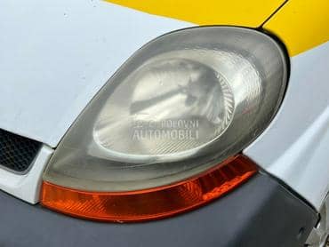 Far levi Renault Trafic II