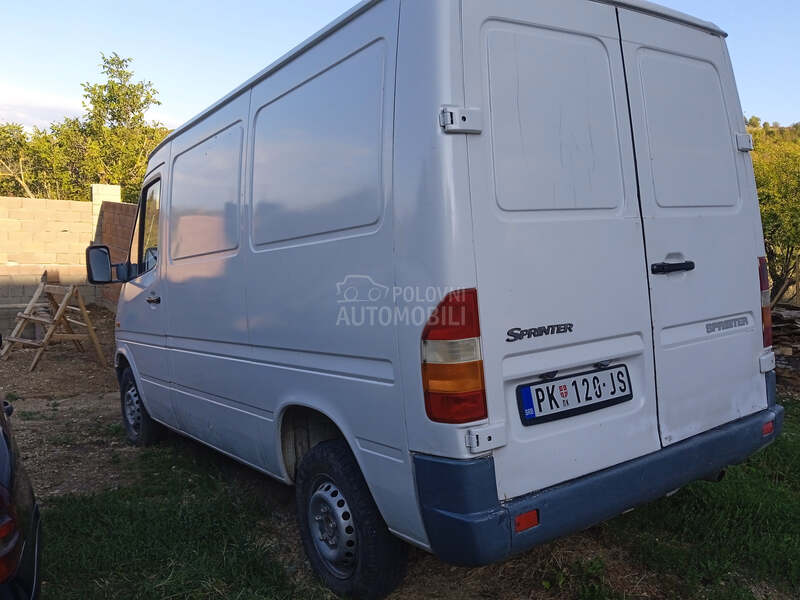 Mercedes Benz Sprinter 