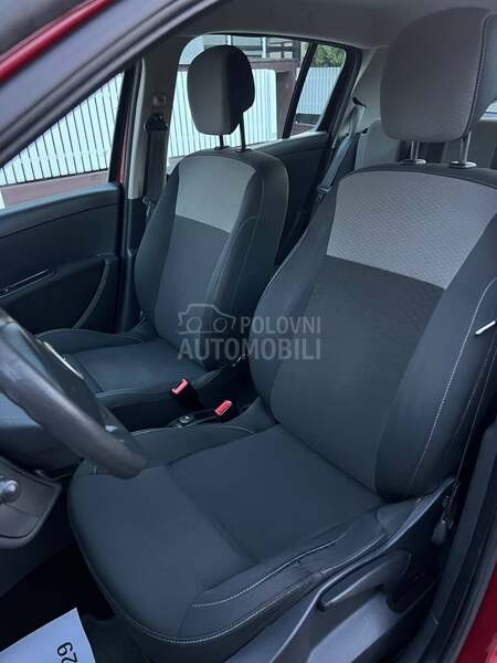 Renault Clio R.E.S.T.A.Y.L.I.N.G