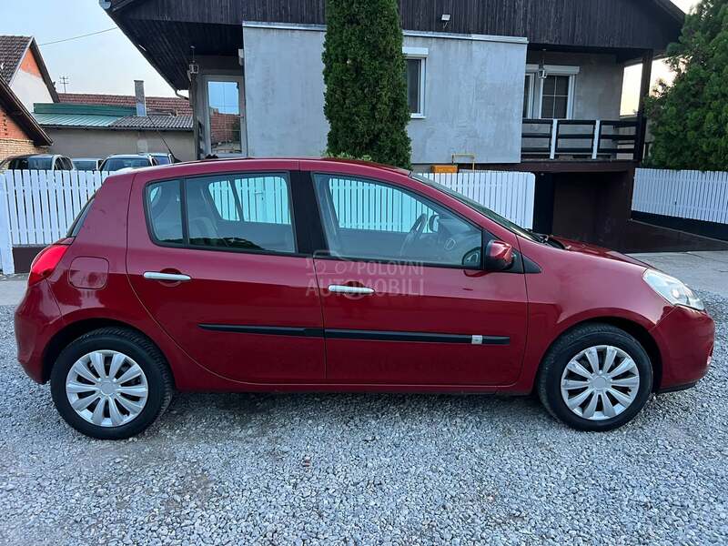 Renault Clio R.E.S.T.A.Y.L.I.N.G