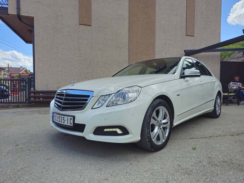 Mercedes Benz E 350 