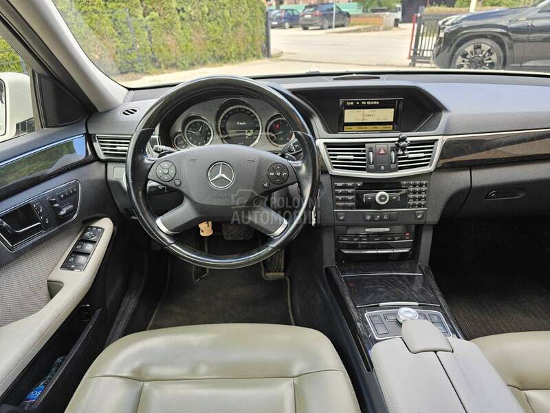 Mercedes Benz E 350 