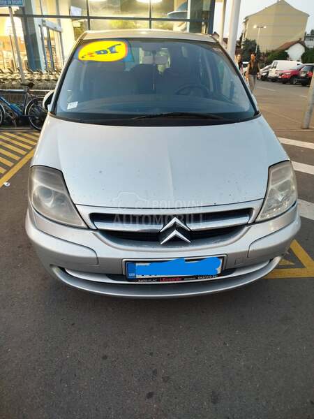 Citroen C8 