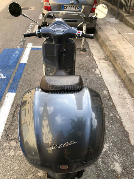Vespa primavera 125