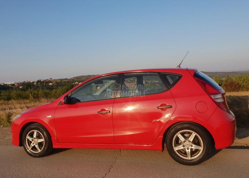 Hyundai i30 1,4 DOHC 5VR GL