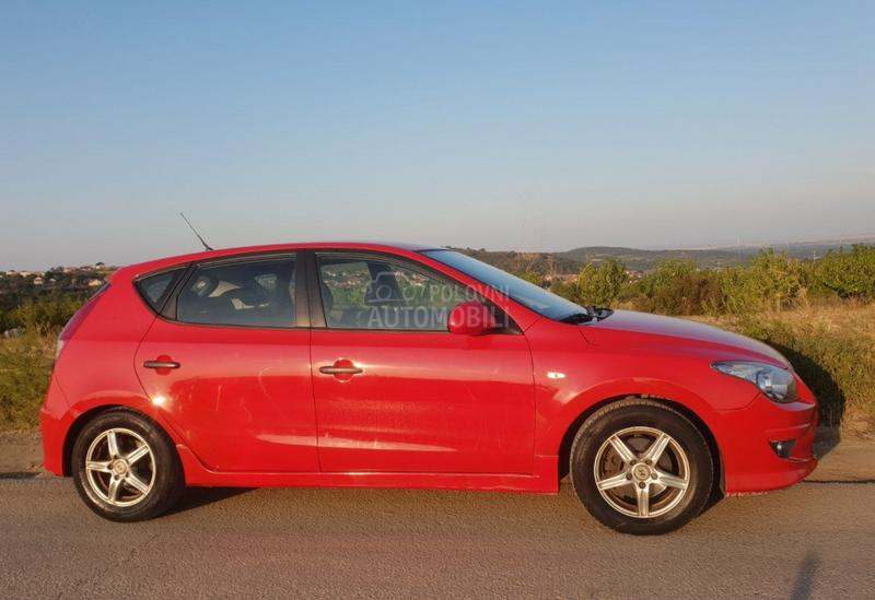 Hyundai i30 1,4 DOHC 5VR GL