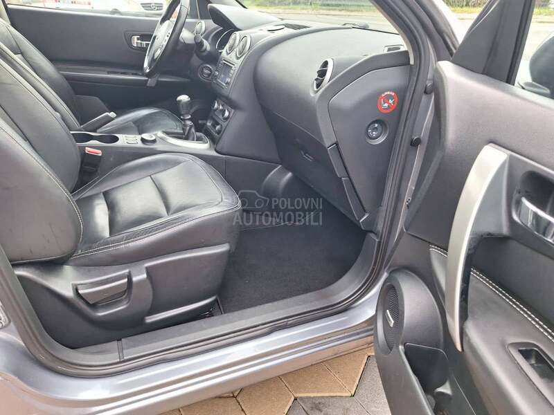Nissan Qashqai + 2 2.0dCi 4WD TEKNA CH