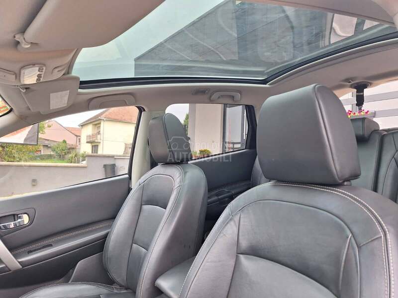 Nissan Qashqai + 2 2.0dCi 4WD TEKNA CH