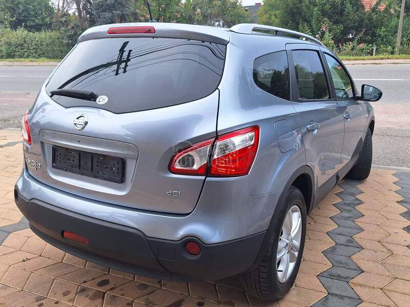 Nissan Qashqai + 2 2.0dCi 4WD TEKNA CH