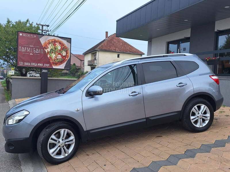Nissan Qashqai + 2 2.0dCi 4WD TEKNA CH