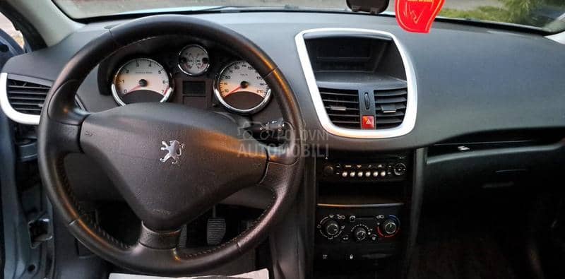 Peugeot 207 1.4