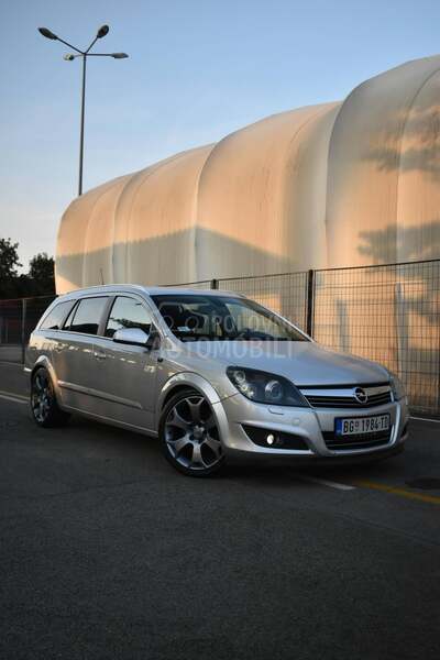 Opel Astra H 
