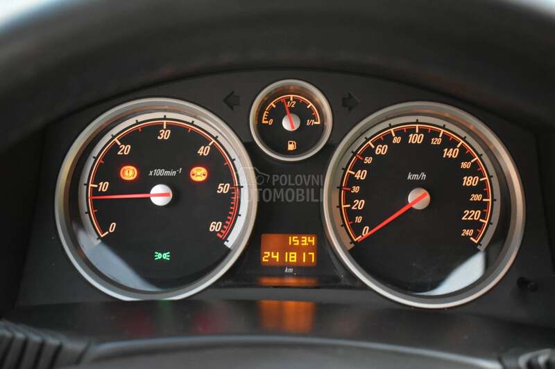 Opel Astra H 