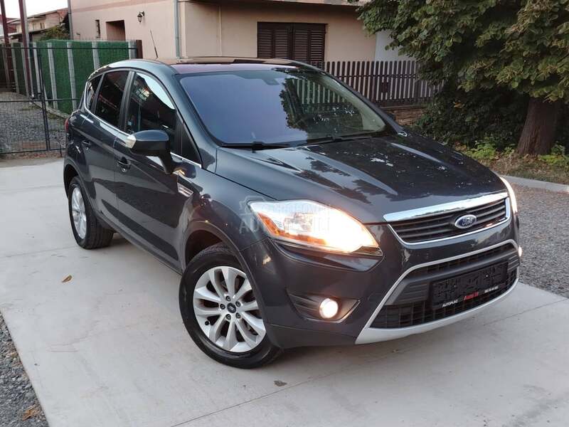 Ford Kuga 4x4 Titanium