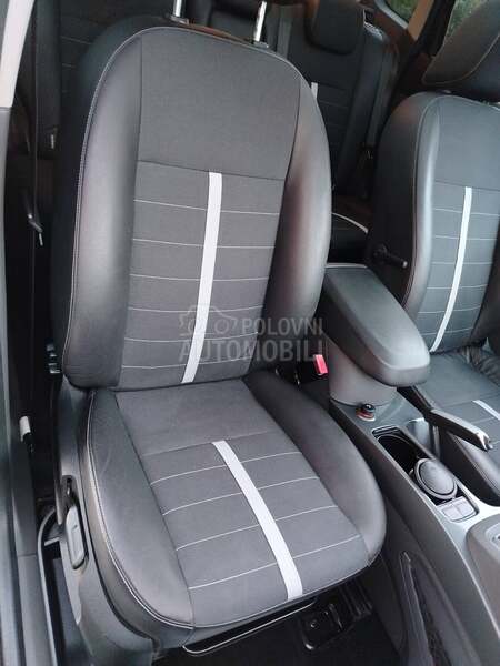 Ford Kuga 4x4 Titanium