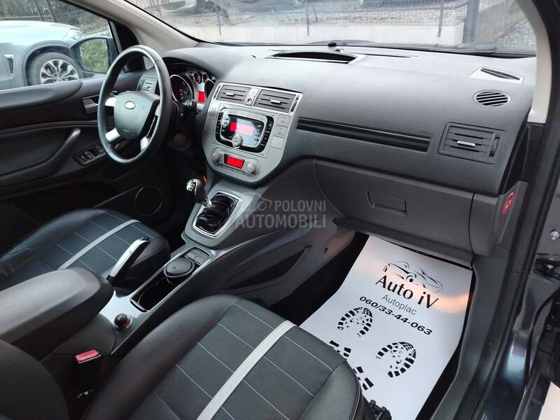 Ford Kuga 4x4 Titanium