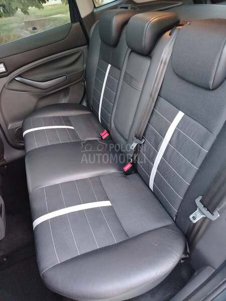 Ford Kuga 4x4 Titanium