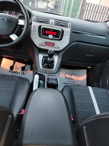 Ford Kuga 4x4 Titanium